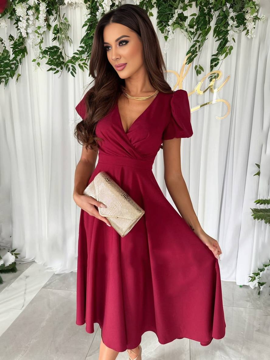 LENA – ELEGANCKA SUKIENKA Z KLASYCZNYM KROJEM