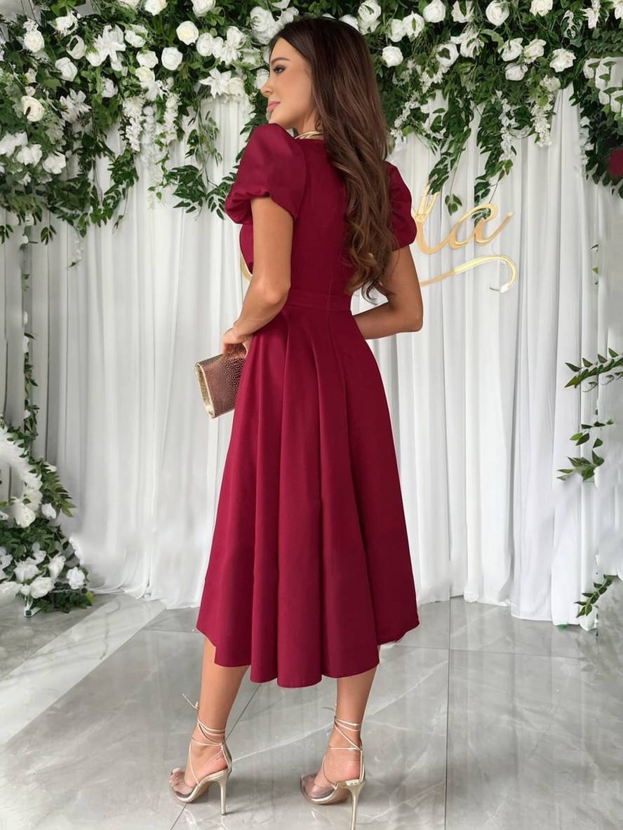 LENA – ELEGANCKA SUKIENKA Z KLASYCZNYM KROJEM