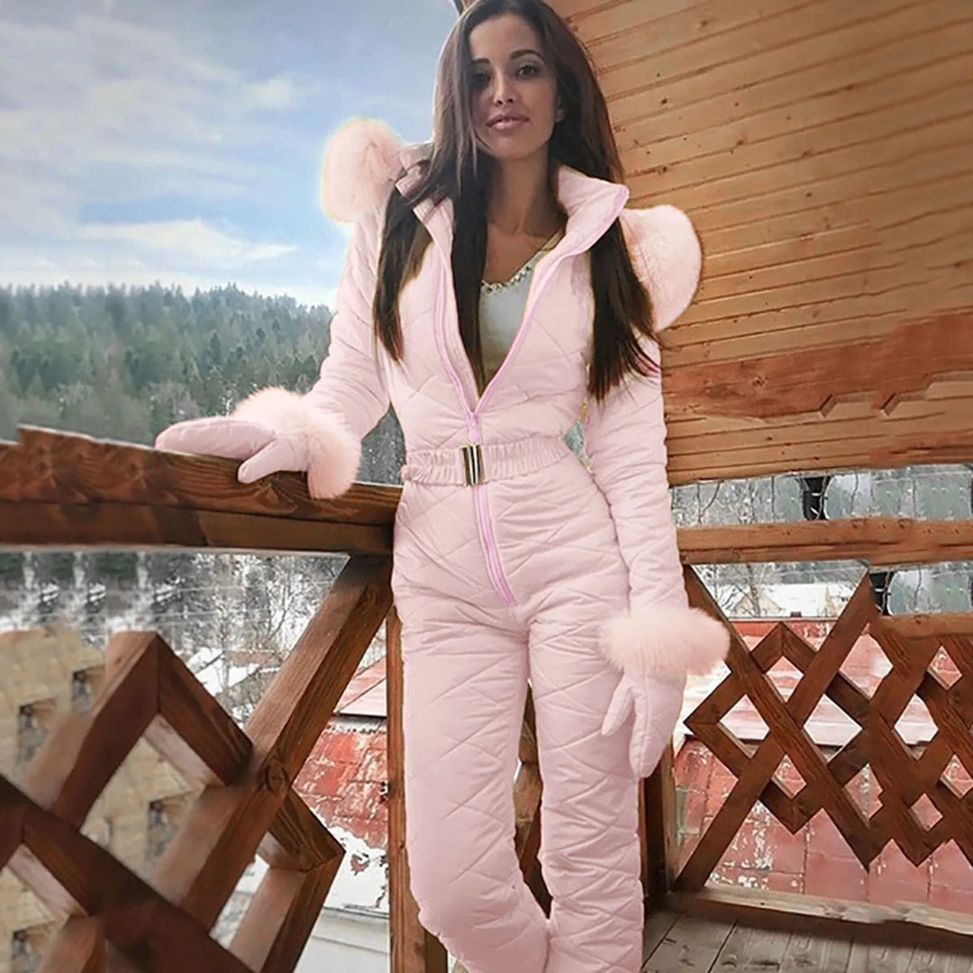 Kombinezon damski zimowy o eleganckim i przyjemnym kroju