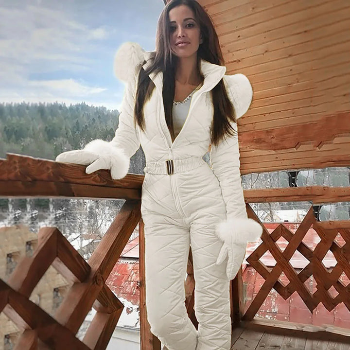Kombinezon damski zimowy o eleganckim i przyjemnym kroju