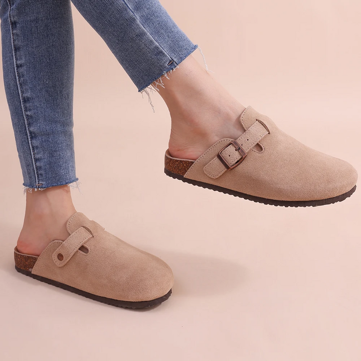 ZOFIA – STYLOWE KLAPKI Z KLAMRĄ